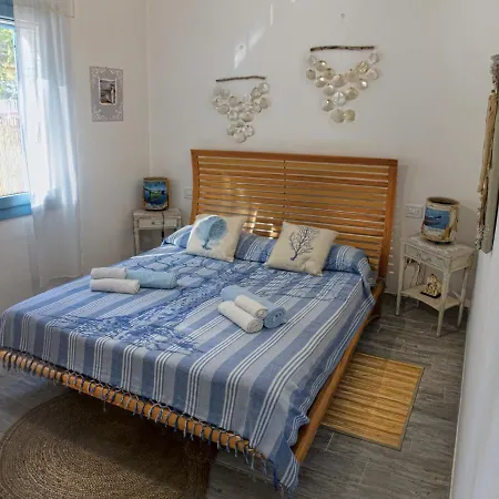 Feriehus Casa Cristina A Step From Porto Pino